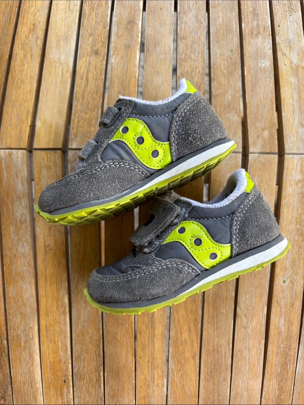 Saucony baby shoes